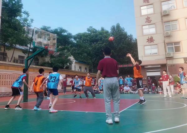 篮球足球联赛 (2)